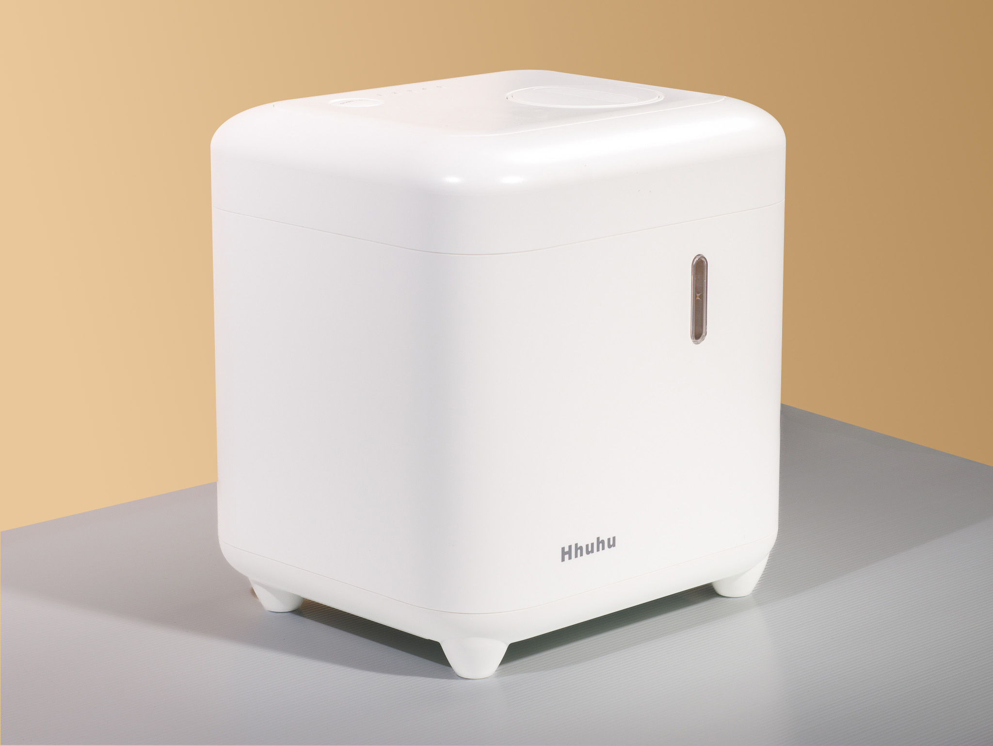 Three-quarter product view of the Hhuhu 500 Plus hydrogen inhalation system